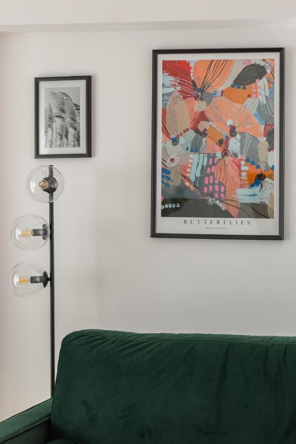 Stylish Heart Of By Renters Warszawa